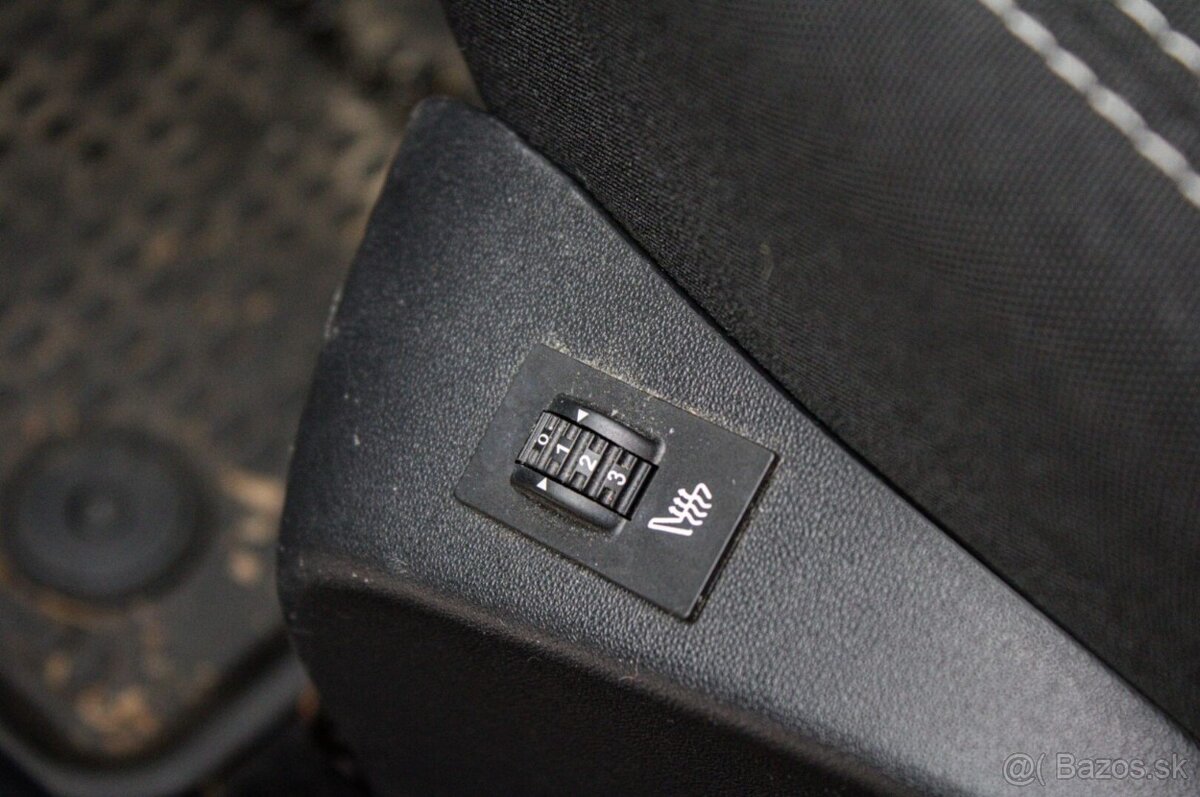 Peugeot 2008 1.2 PureTech Style | SK pôvod | Po rozvodoch - 10