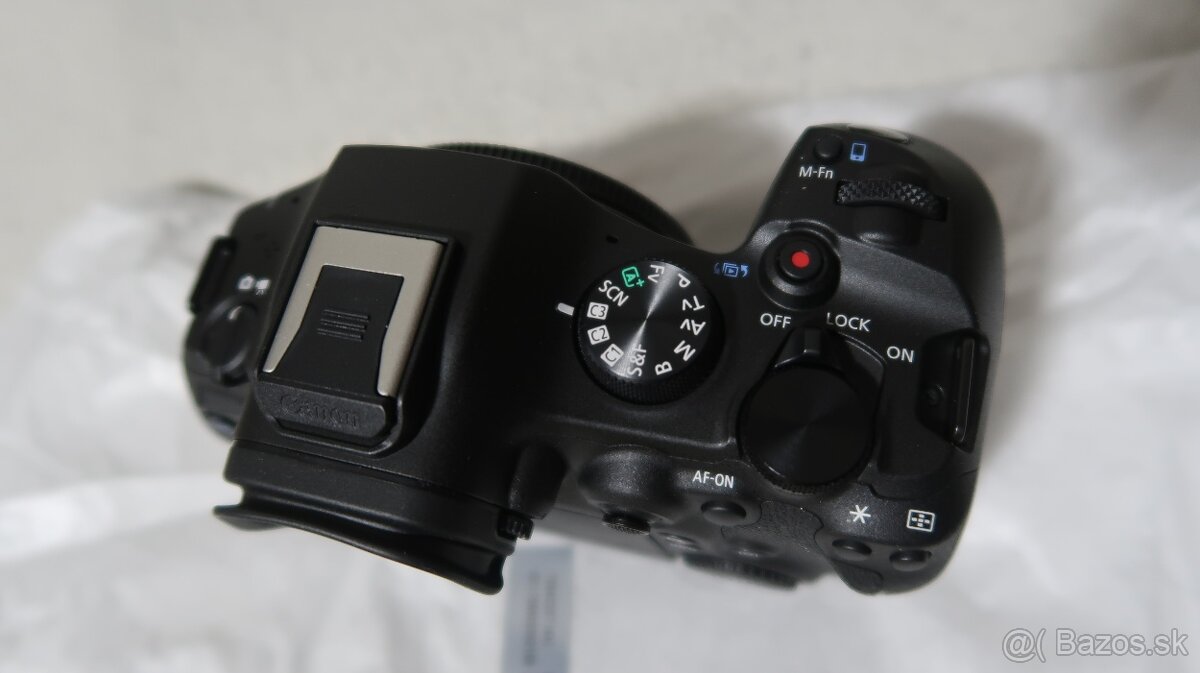 CANON EOS R6 mark III - 10