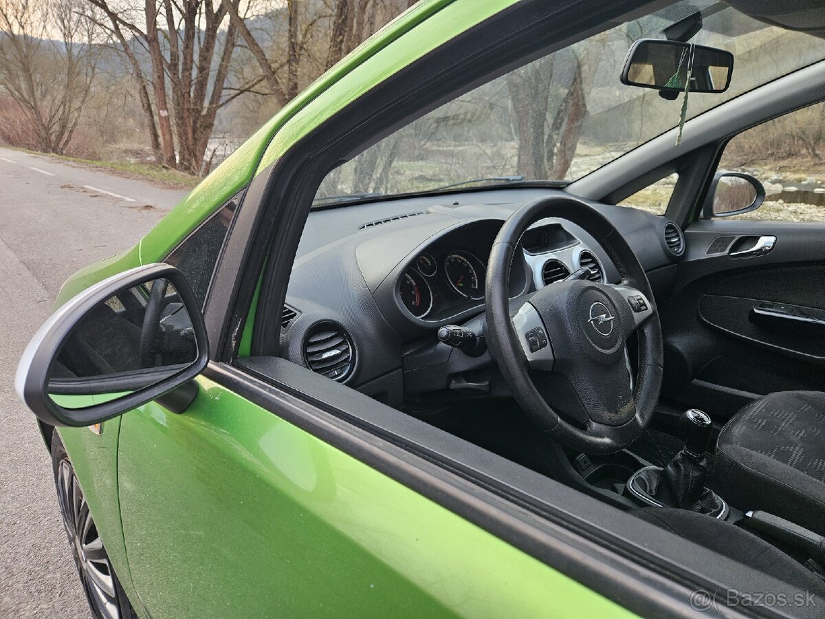 Opel Corsa 1.4 - 10