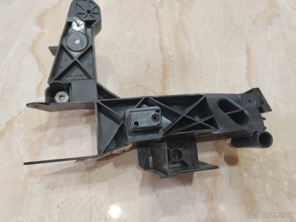 Plasty Mercedes - 10