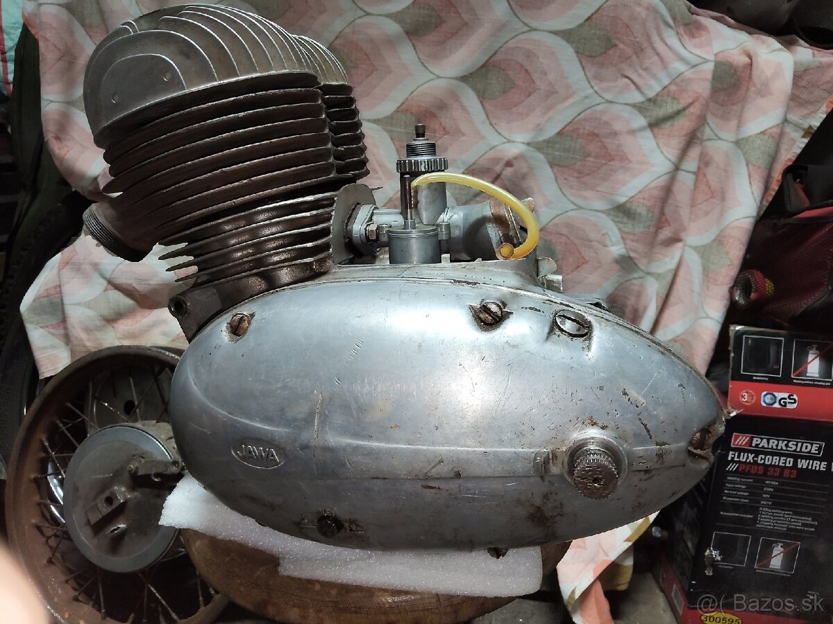 Jawa 350 typ 354 motor - 10