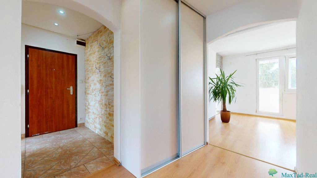 Pohodový 4-izbák v centre Trebišova – ideálny pre rodinu aj - 10