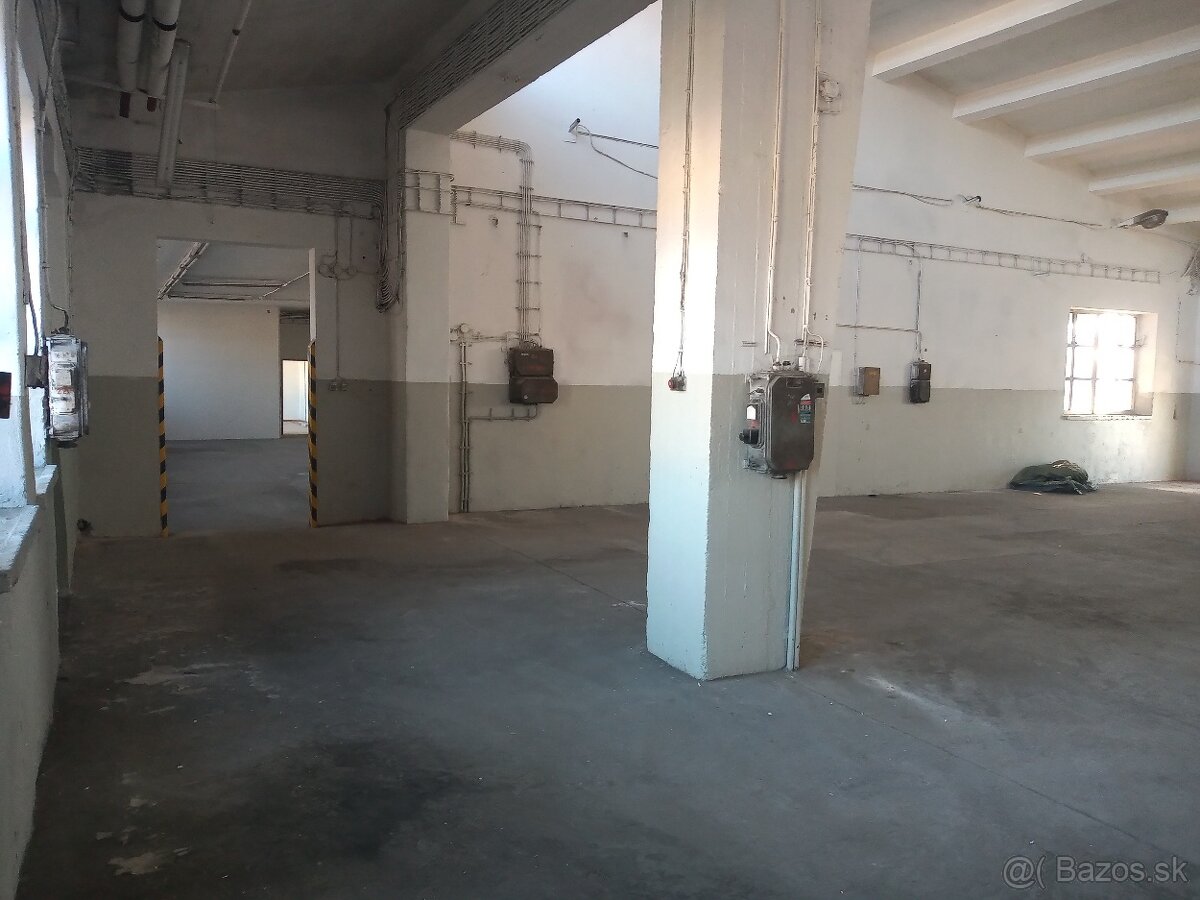 Garáž , Sklad , Dielňa , Montážna hala v Novákoch - 10