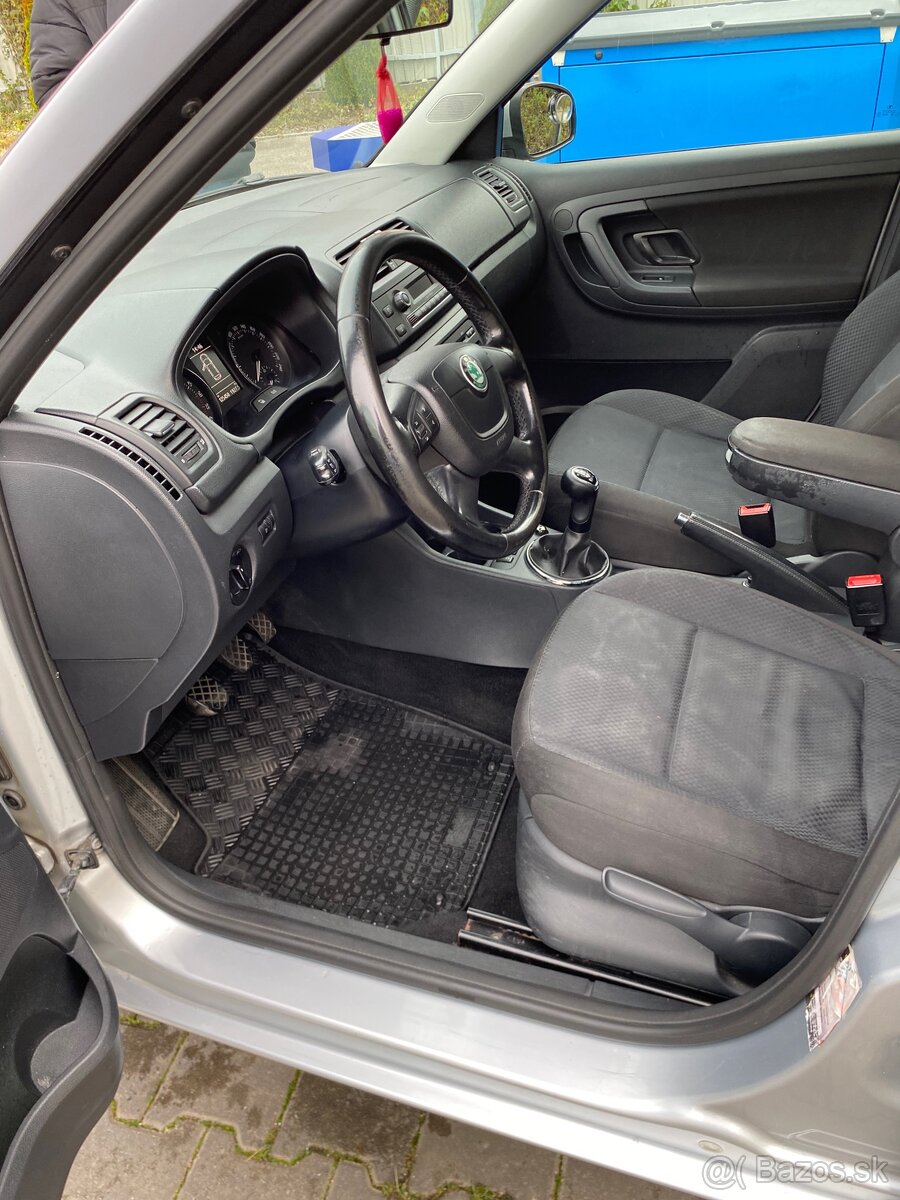 Škoda Fabia 2012 1.6 T.D.I - 10