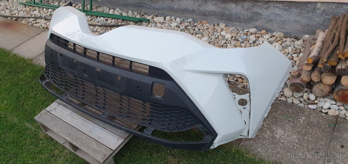 TOYOTA CH-R PREDNY NARAZNIK A BLATNIK - 10