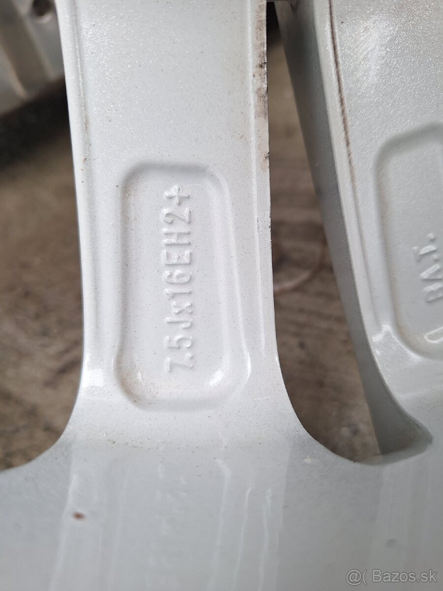 5x120 r16 205/60 - 10