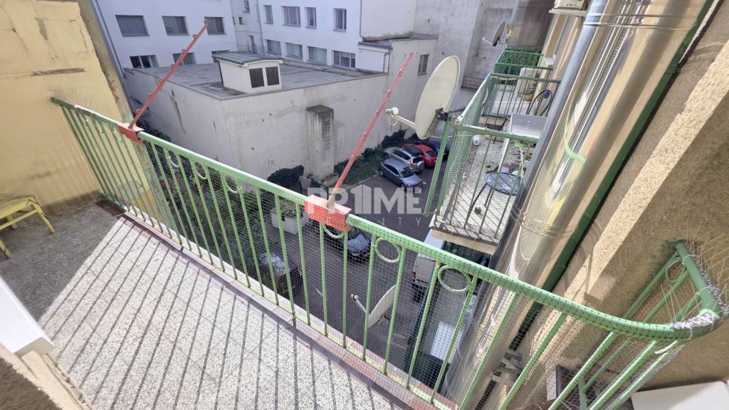 JEDINEČNÝ 2i byt, REKONŠTRUKCIA, 2 x BALKÓN, Kúpeľná ulica,S - 10