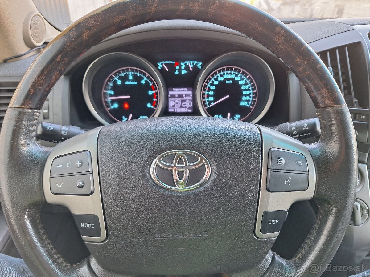 Toyota Land Cruiser 200 4.5 V8 D-4D - 10