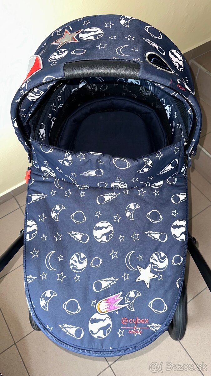 Cybex priam space rocket - 10