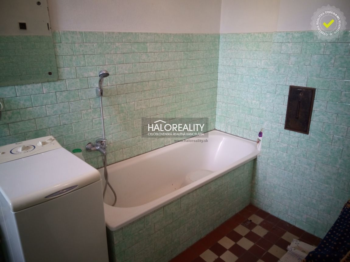 HALO reality - Predaj, rodinný dom Diviaky nad Nitricou - EX - 10