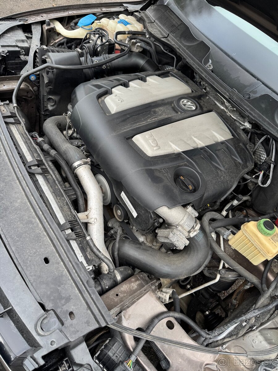 Volkswagen Touareg 3.0 TDI 176kW - 10