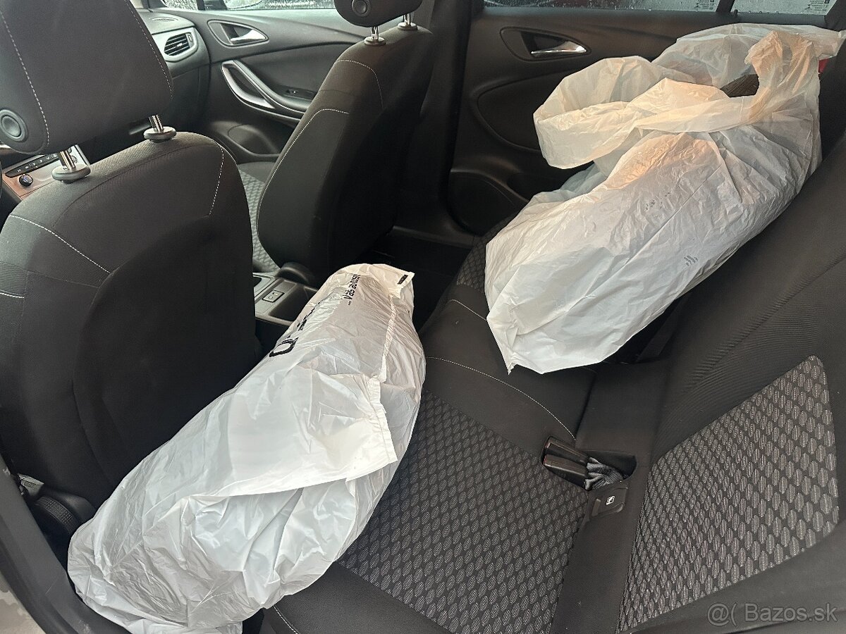 Opel Astra K Sports Tourer 1.6 CDTI-rv:13.9.2016--138tis km- - 10