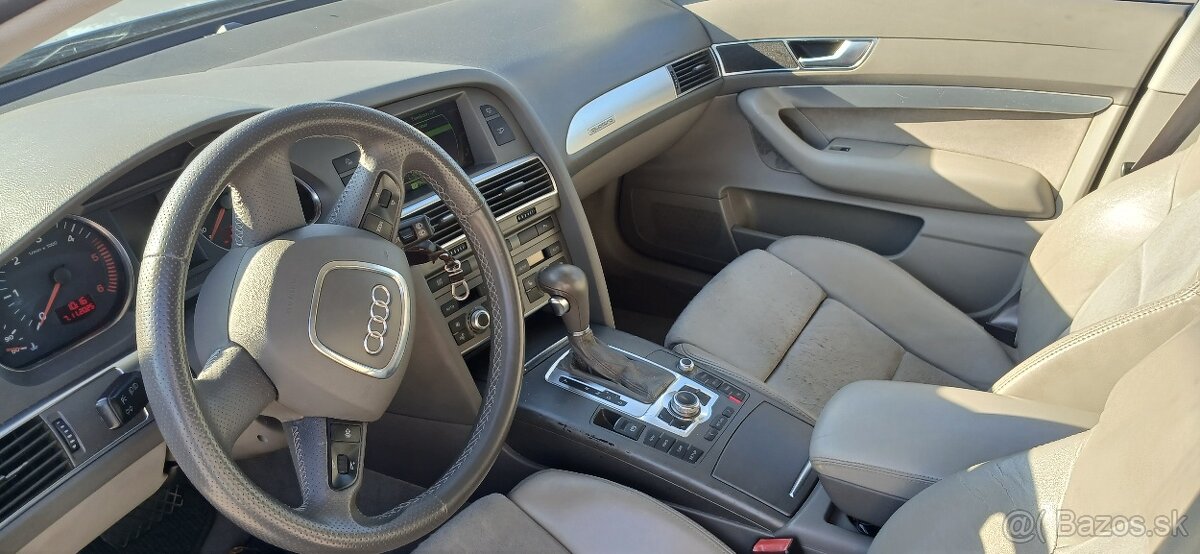 AUDI A6 Avant Quattro - 10