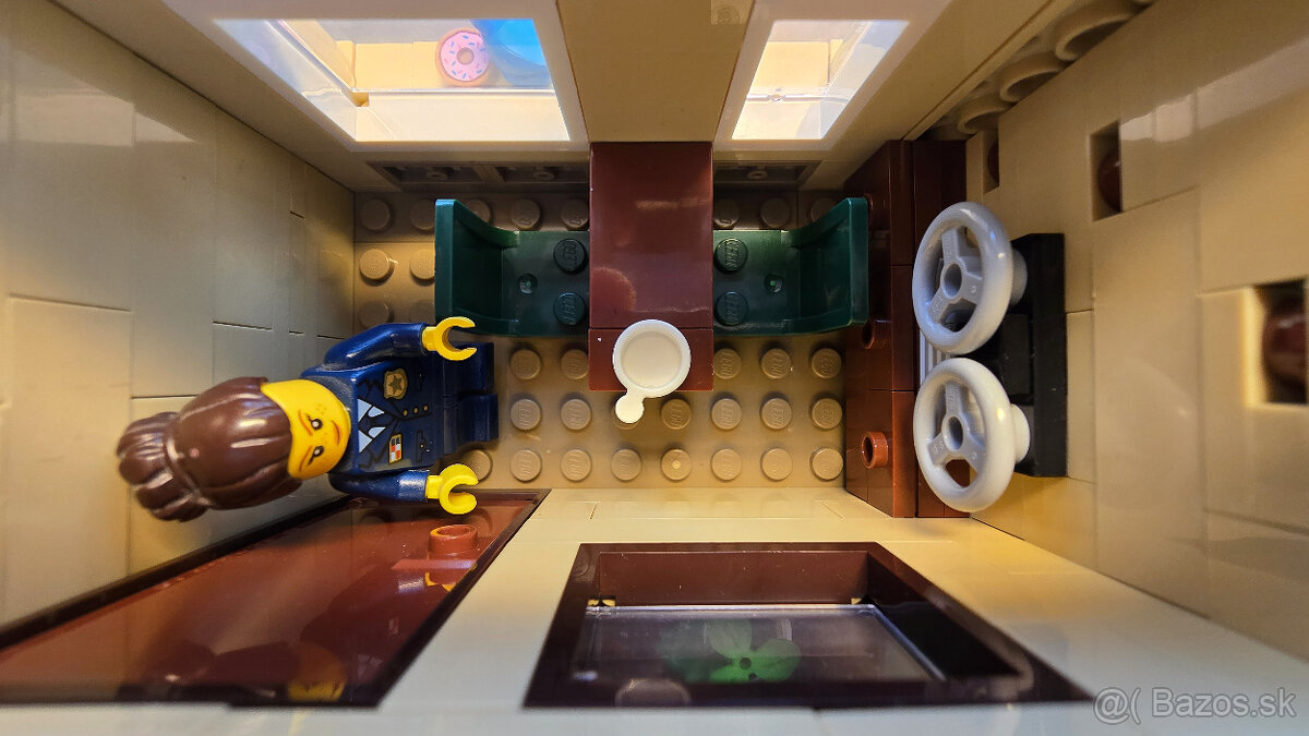 10278 LEGO Police Station - 10