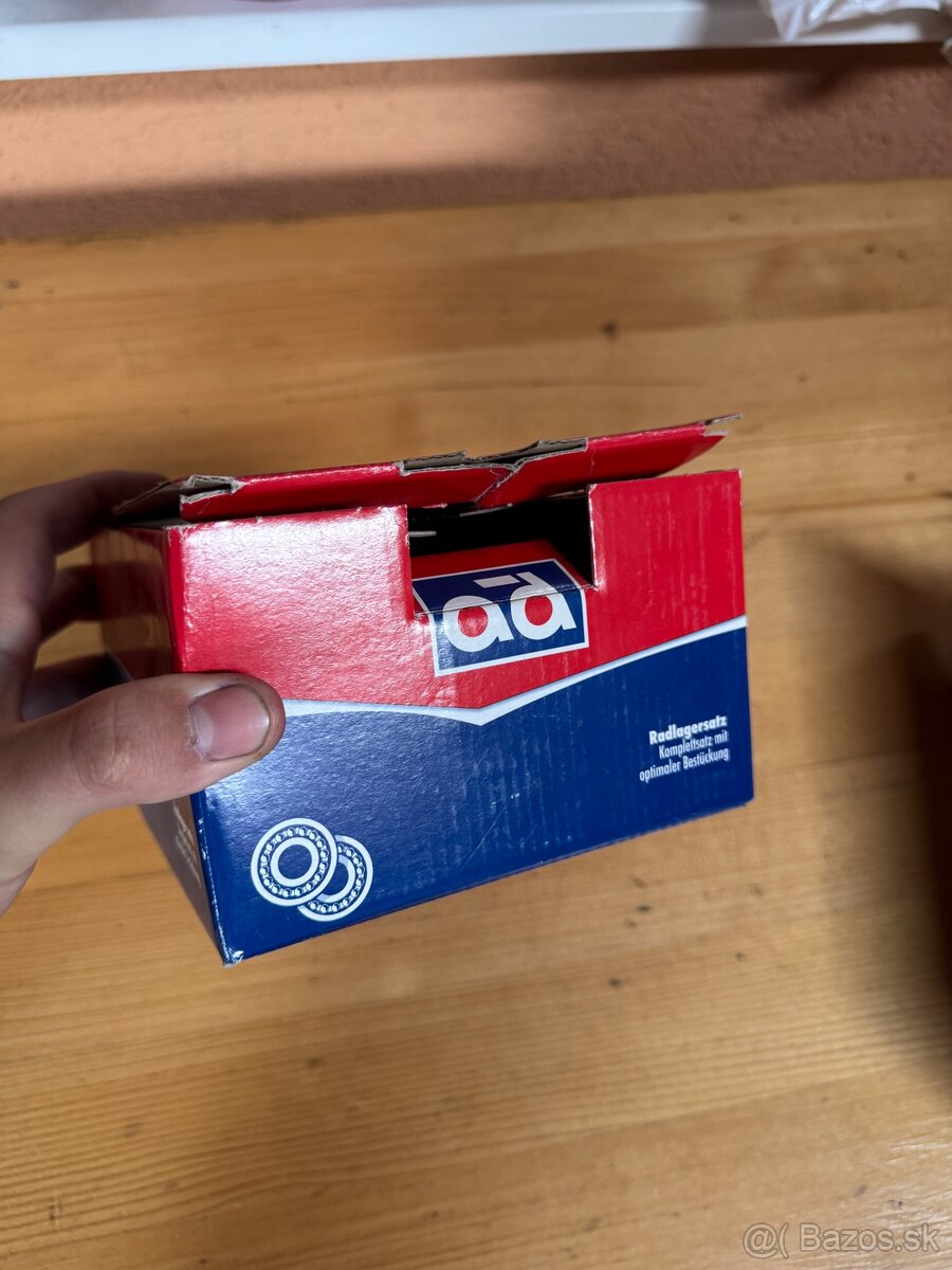 Predám brzdové doštičky NK 229330 + snímač opotrebenia - 10