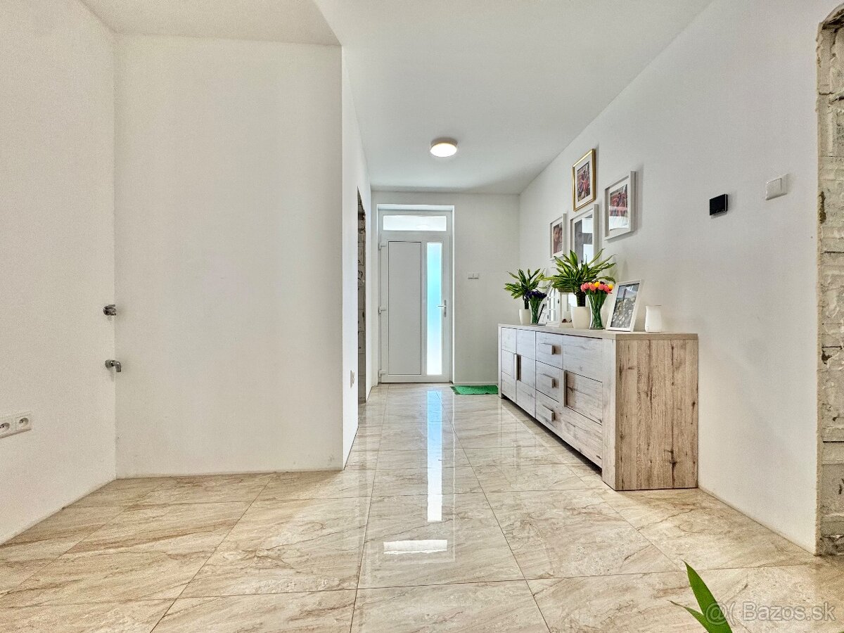 Novostavba - rodinný dom v obci Hriadky - 10