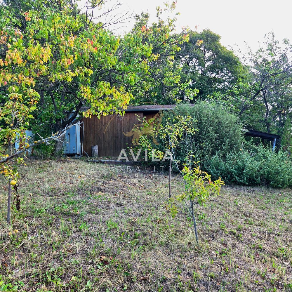 416 m² zelene a pokoja – na predaj záhrada s chatkou v Čacht - 10