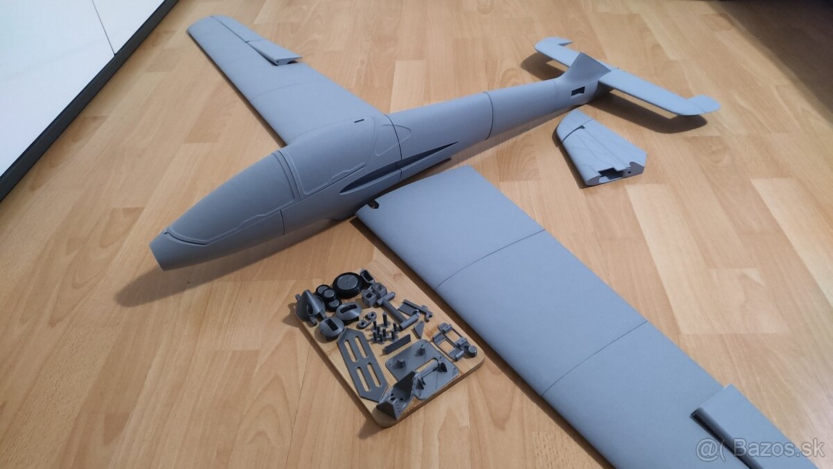 Akrobatický vetron FOX - 10