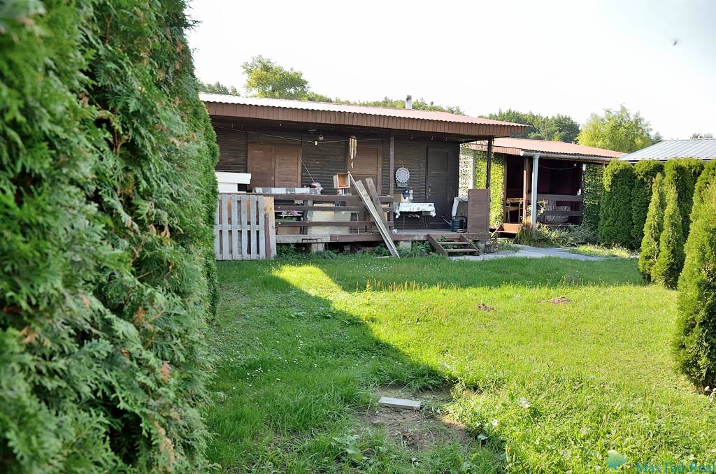 Dvojnásobná radosť pri vode: dve chaty na jednom mieste - 10