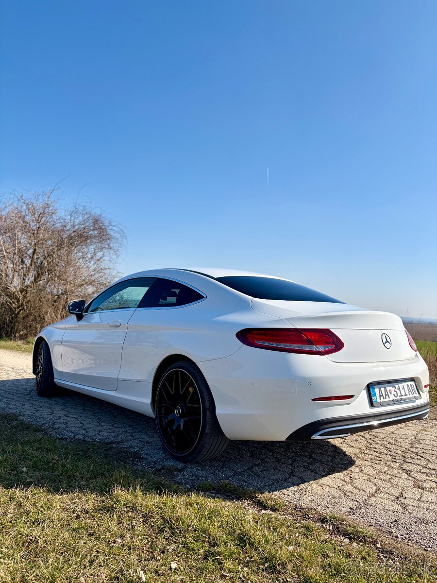 Mercedes Benz C Coupe 220d - 10