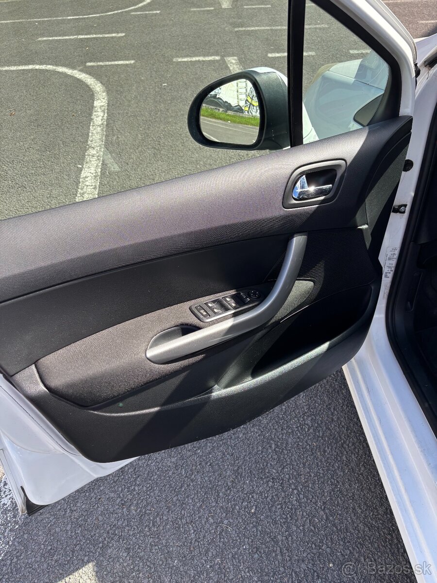 Peugeot 308 1,6 HDI r.v. 2021 - 10