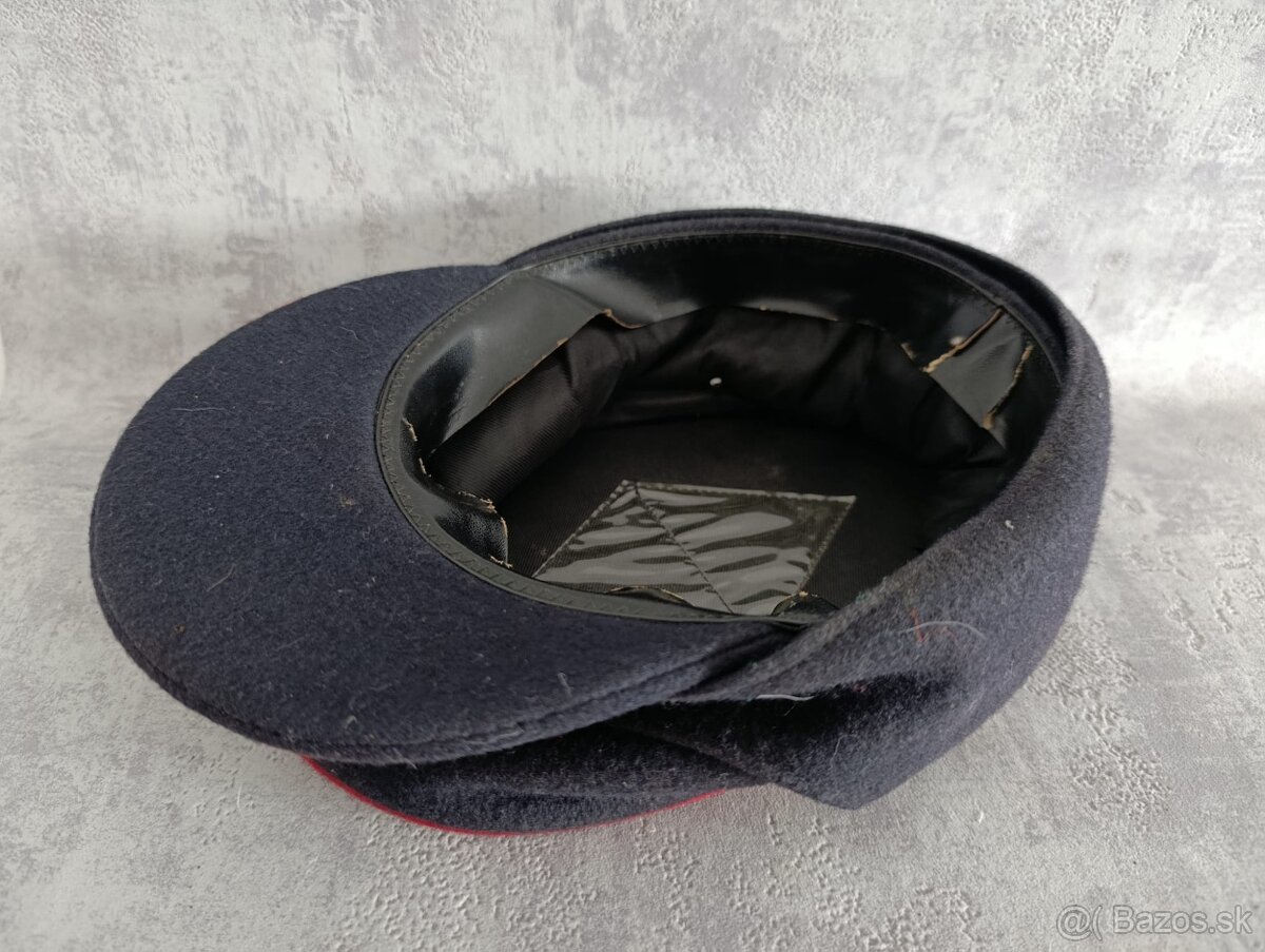 Stará německá hasičská čepice se znakem - 10