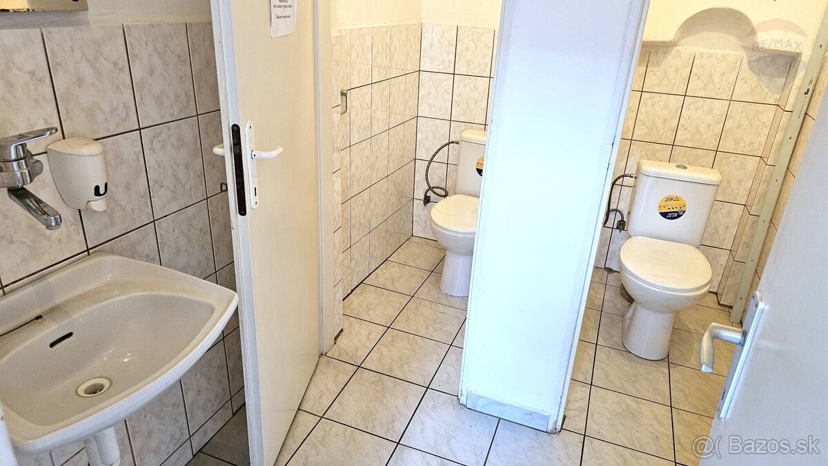 Prenájom 63 m2 komerčného priestoru “ambulancia“, ul. Farská - 10