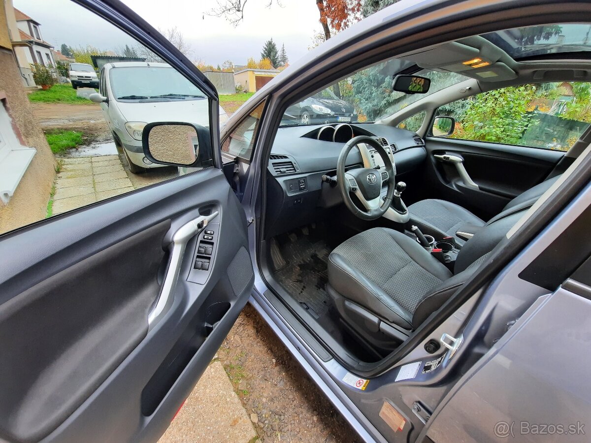 TOYOTA VERSO 1.8Lit VALVEMATIC PREMIUM PANORAMA - 10