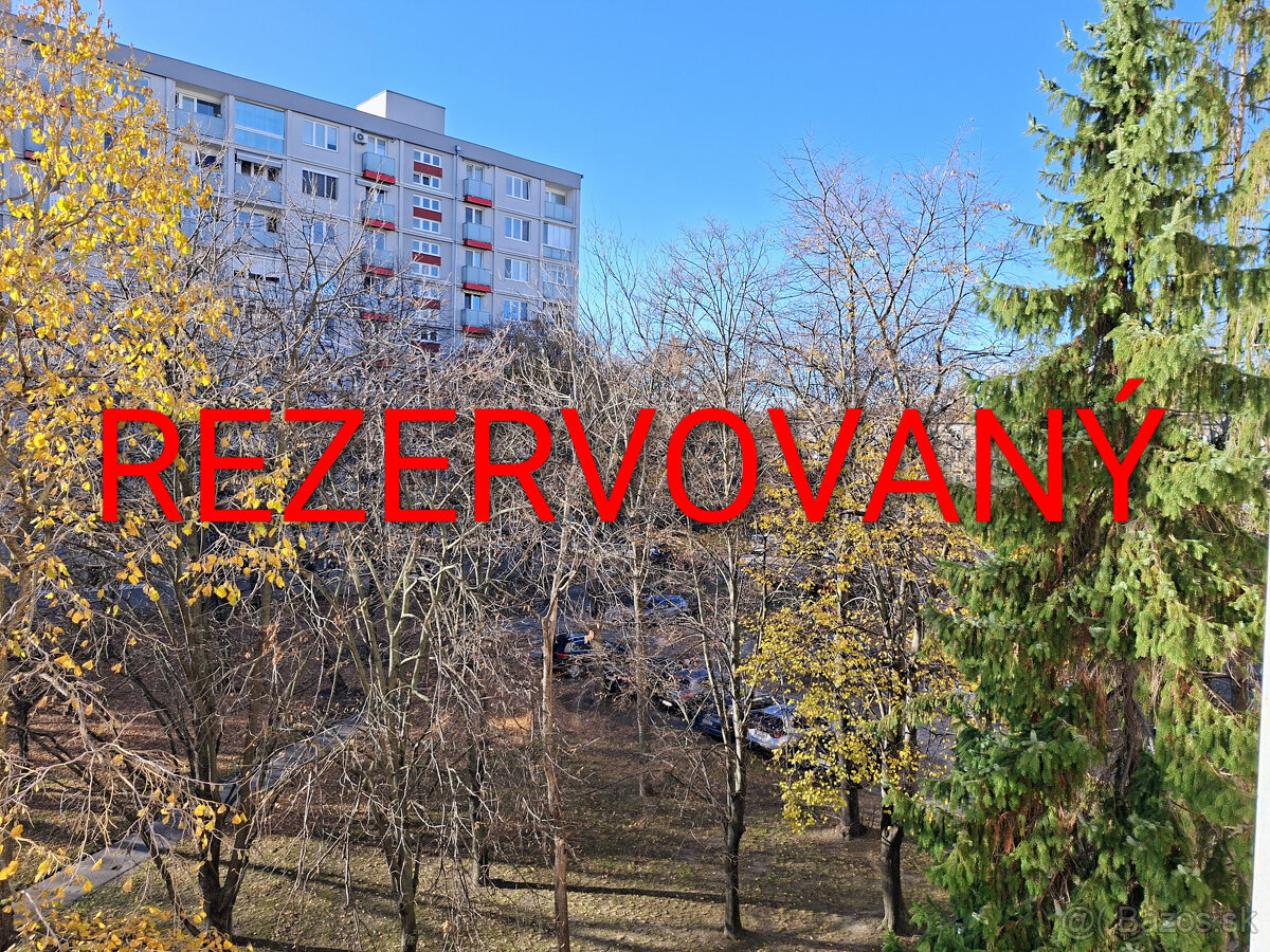 HĽADÁTE KOMFORNTÉ BÝVANIE V OBĽÚBENEJ ČASTI RUŽINOVA ? PONÚK - 10