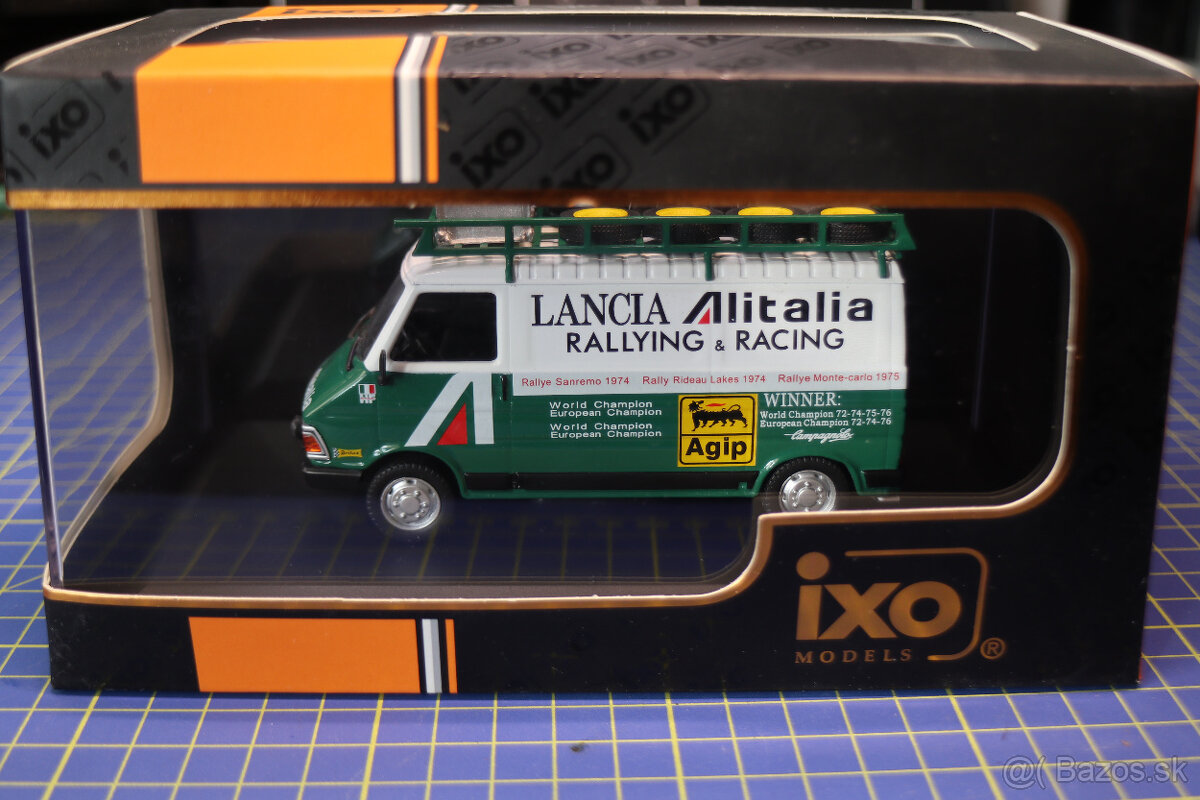 Modely áut 1:43 - 10