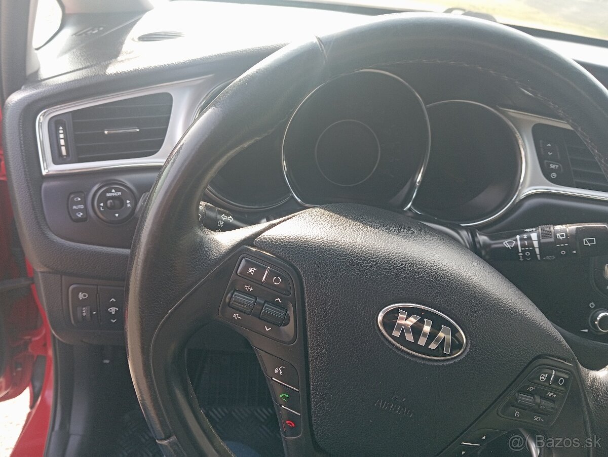 Kia ceed 1.6gdi - 10
