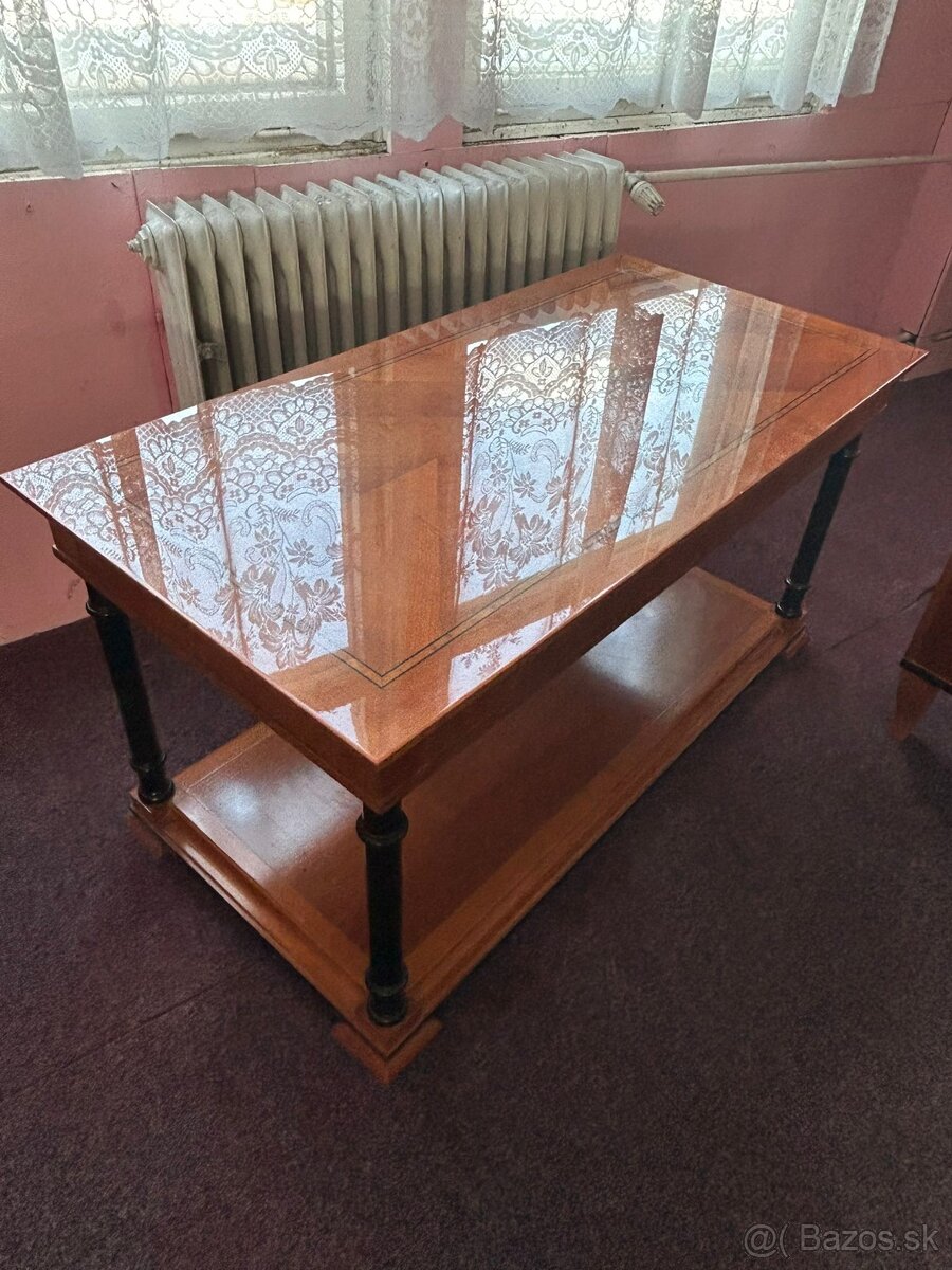 Starožitný nábytek - 10