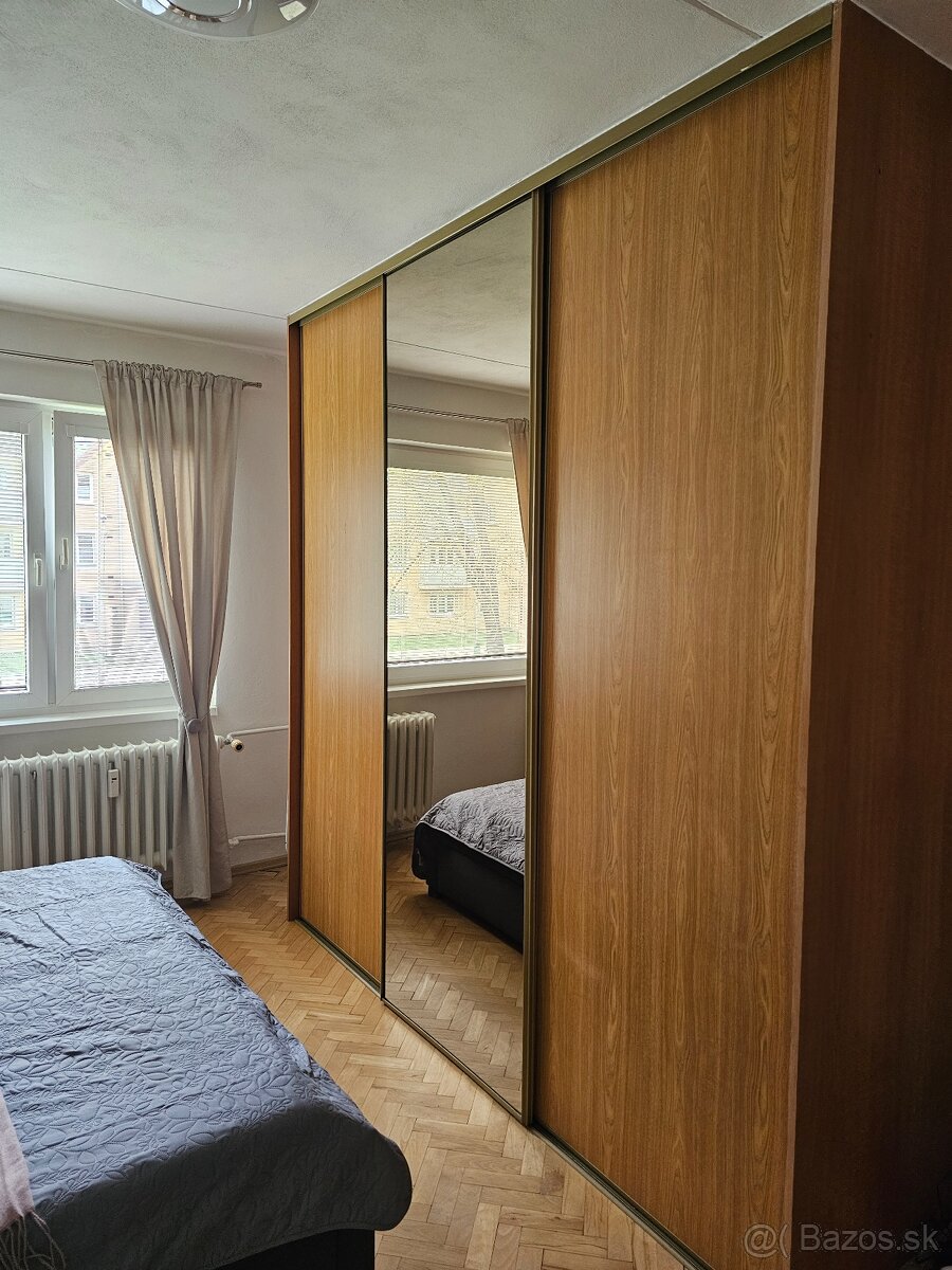 2-izbový byt s balkónom – centrum Brezna - 10