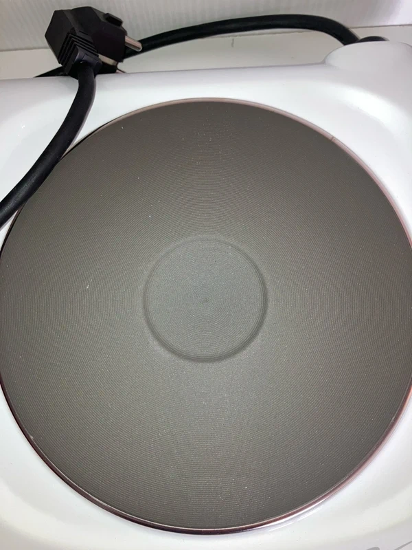 Novy, nepouzity elektricky varic zn. ETA, model 3109 - 10