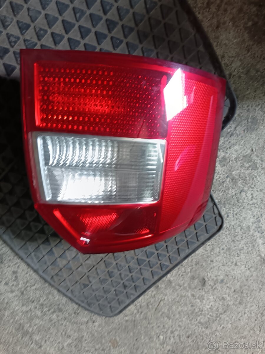 Audi A4 B6 predné+zadné svetlá - 10