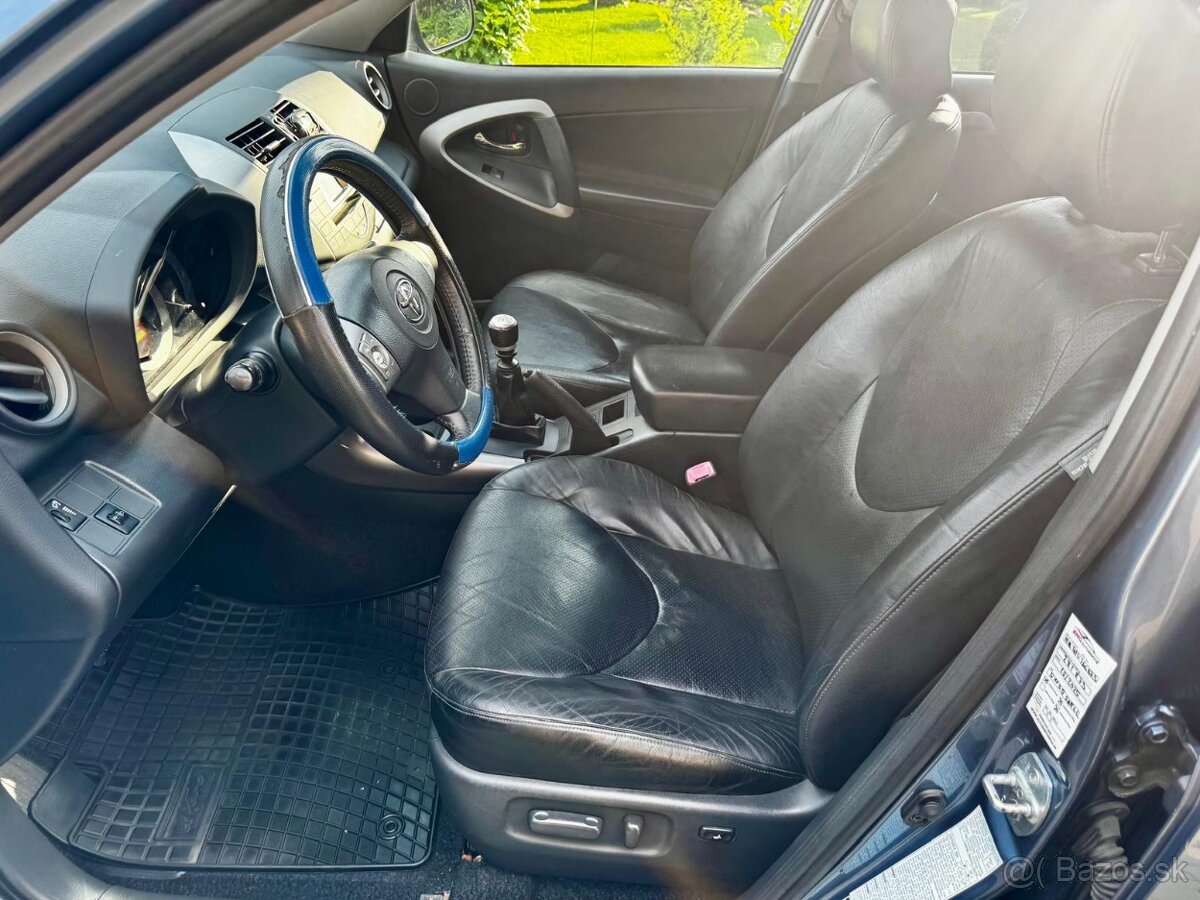 Predam toyotu rav4 - 10