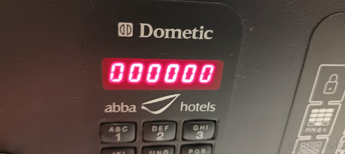 Hotelovy elektronicky trezor - 10