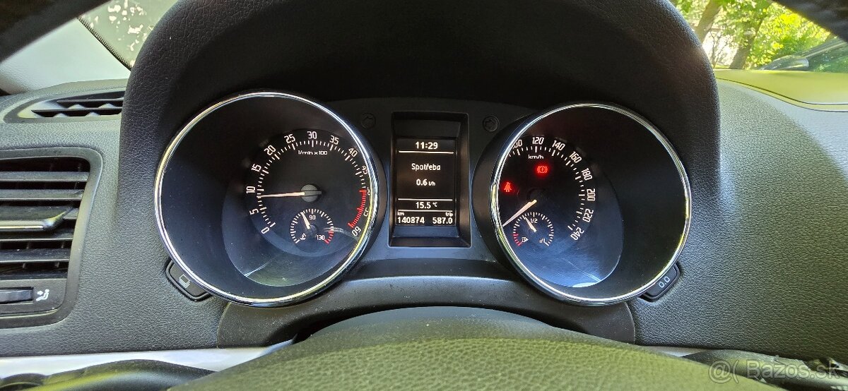 Škoda Yeti 2.0 TDI 103 kw4x4. - 10