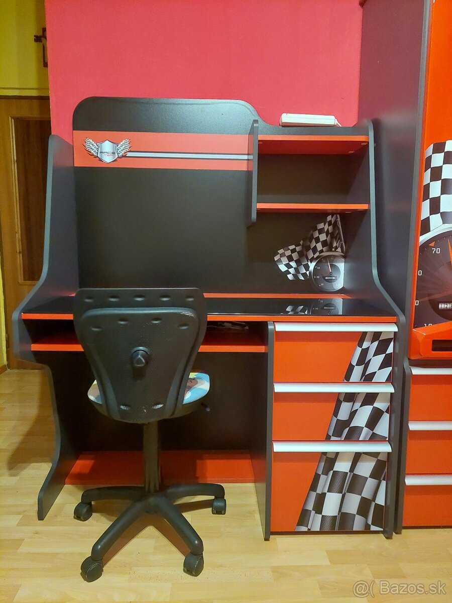 Posteľ + skriňa + písací stôl - 10