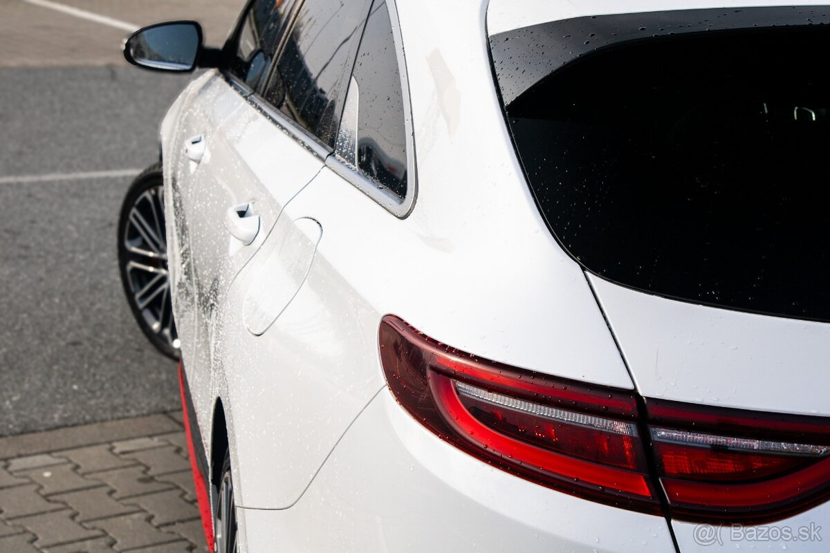 Kia Proceed 1.6 T-GDi GT / 150kW / - 10