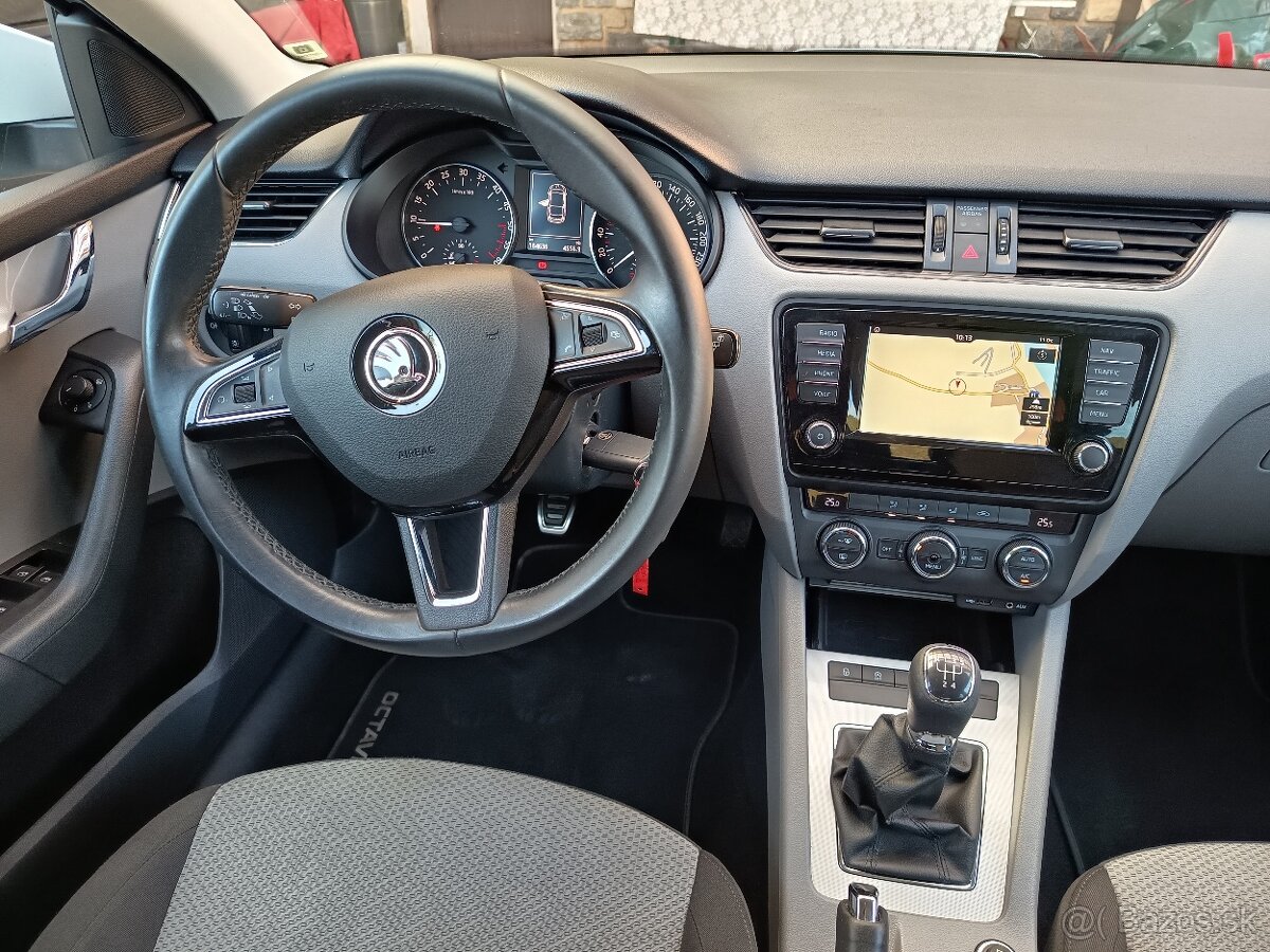 Škoda Octavia 1.6 TDI 81 kW - 10