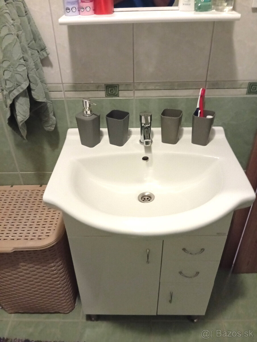 Predaj - 2 izb., 50 m2, 4/4, parkovanie, Rajka - 10