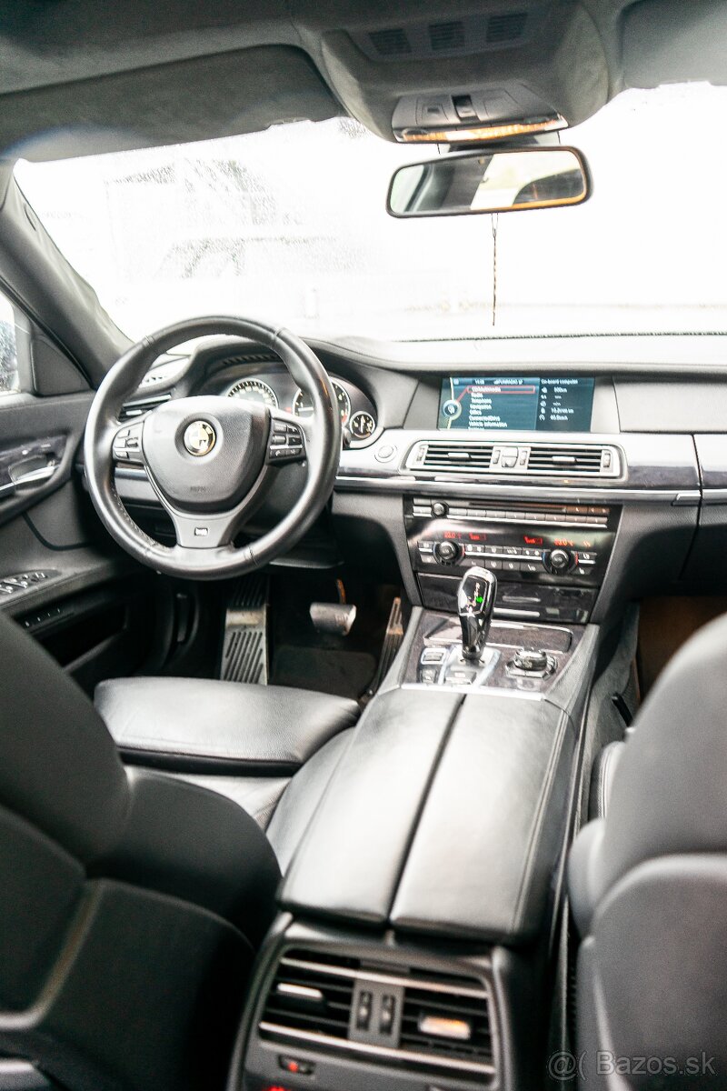 BMW Rad 7 740d - 10
