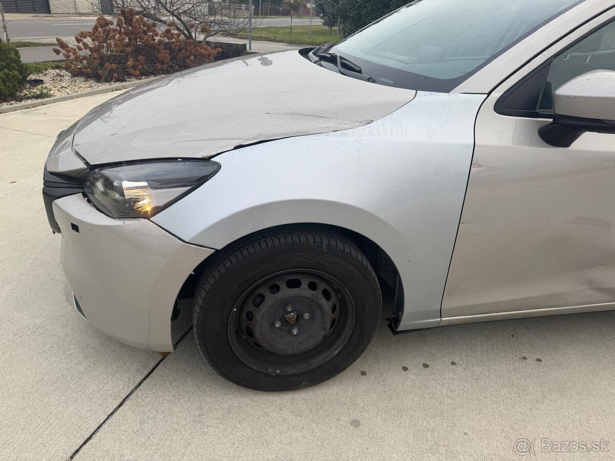 Mazda 2 e-Skyactiv G - 10