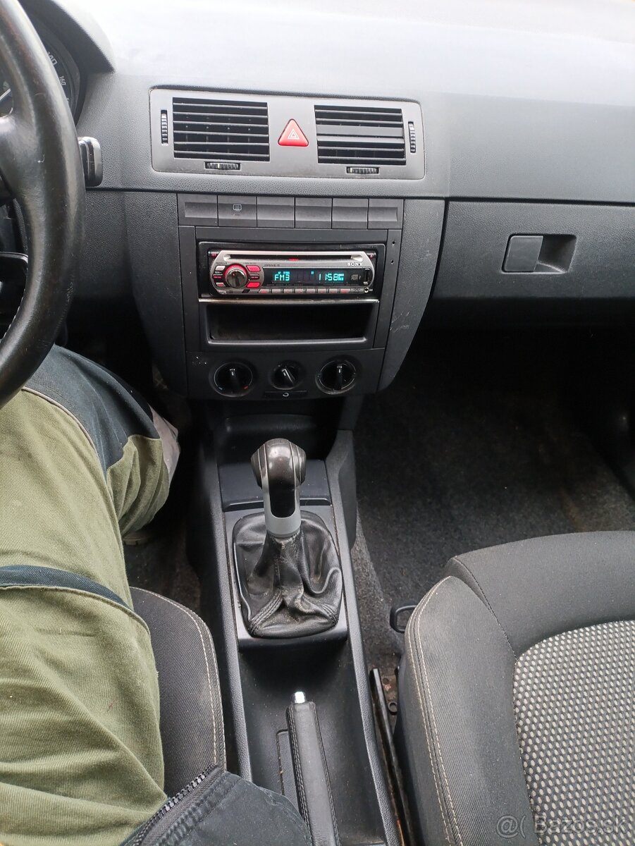 Škoda Fabia combi 1.2HTP - 10