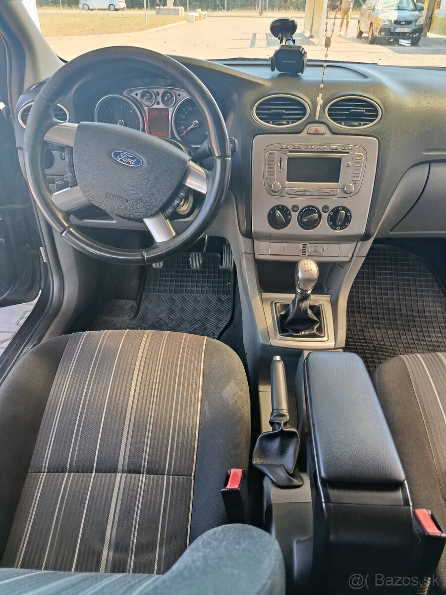 Ford FOCUS kombi 1.6TDCI(2009) - 10