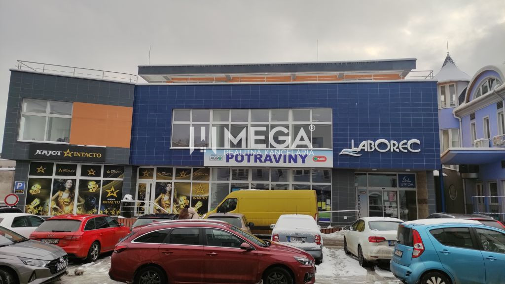 PRENAJATÉ už len 1 kancelaria v OD Laborec v Humennom - 10