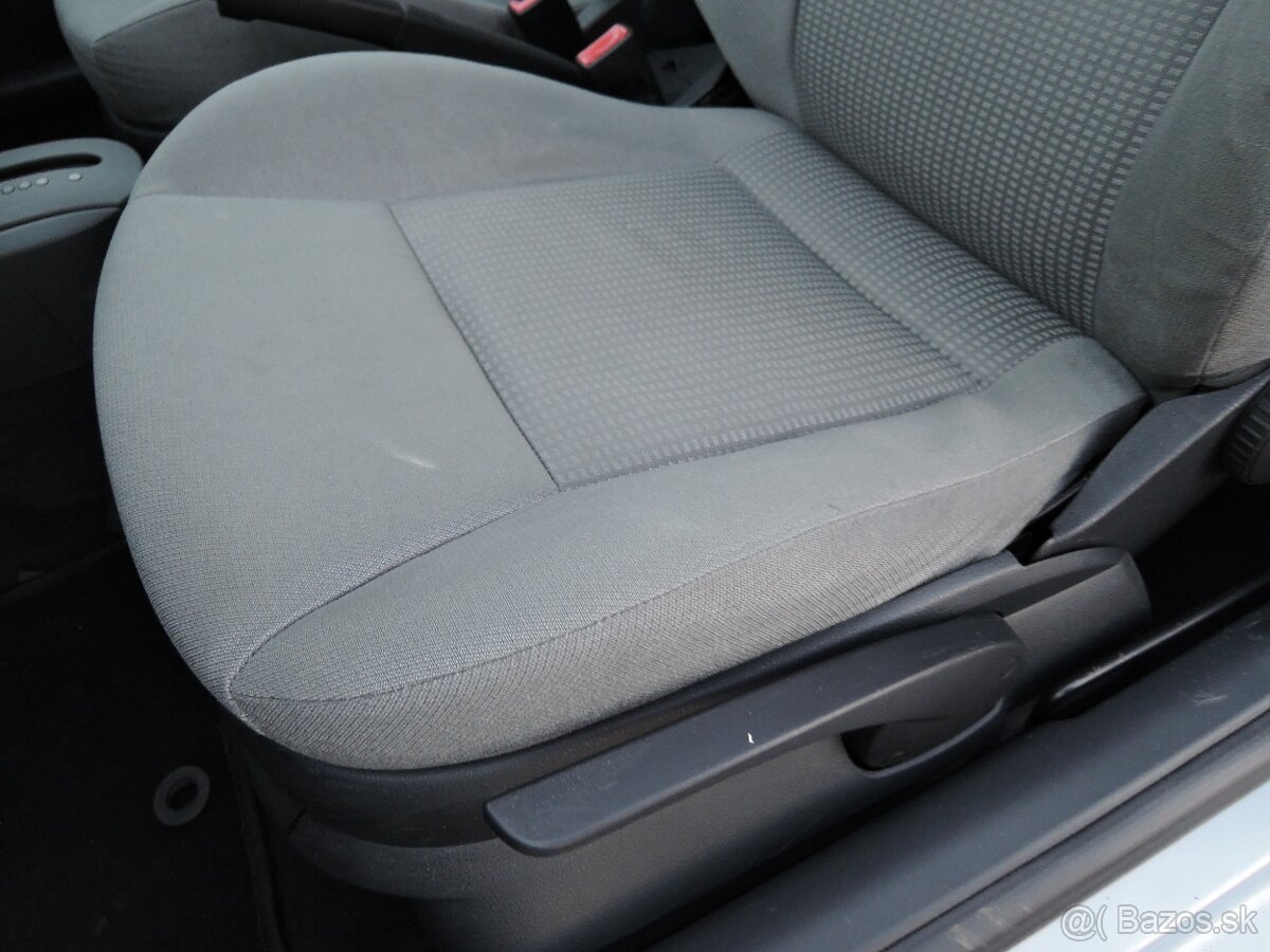 Seat Ibiza, 1,4i 16V Aut. Servis 107tkm 2003 - 10