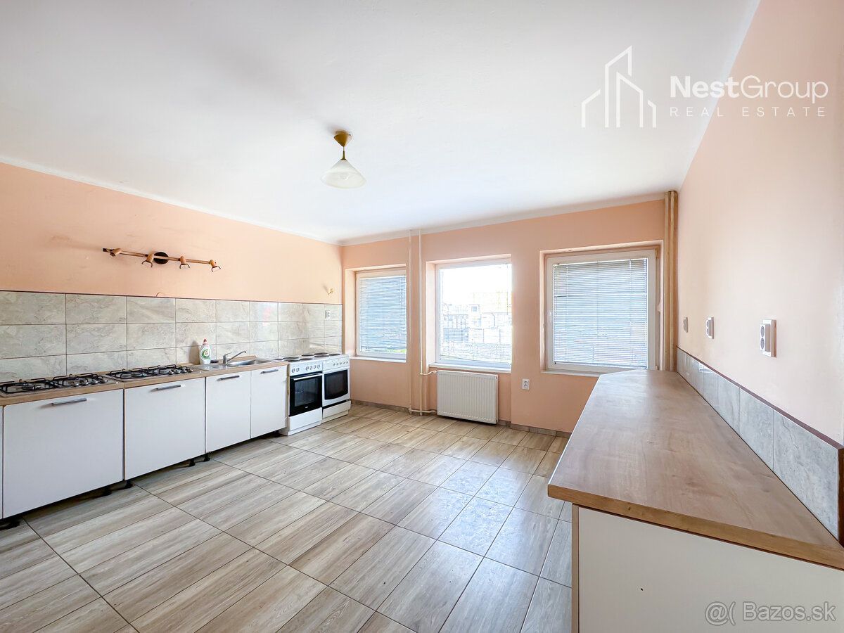 NA PRENÁJOM UBYTOVŇA, PARKOVANIE PRE 20 ÁUT, SKLADY, ŠOPORŇA - 10