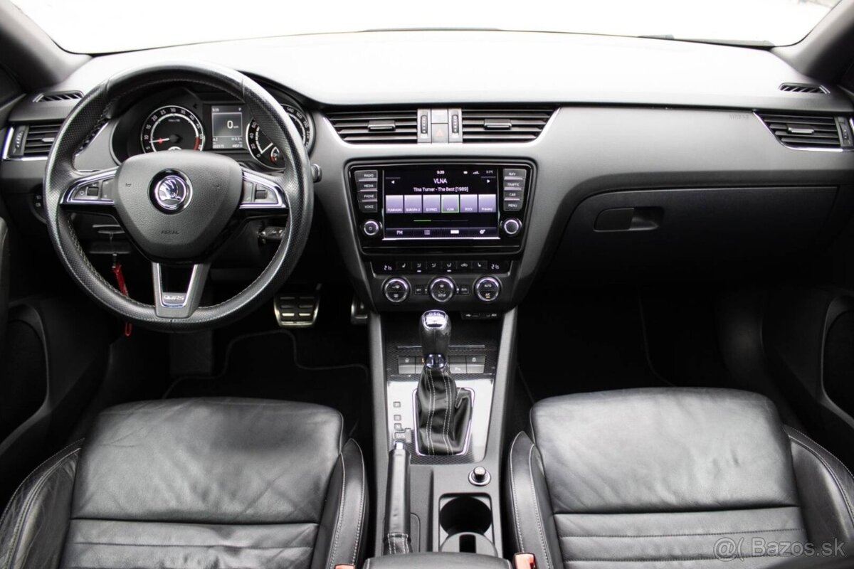 Škoda Octavia Combi 2.0 TDI DPF RS DSG - 10